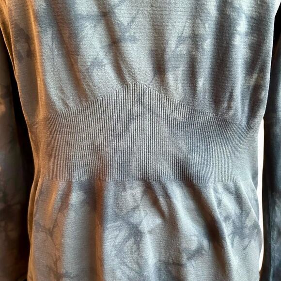 Zella tie dye long sleeve workout shirt sz XL - Picture 6 of 7